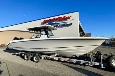 2024 Boston Whaler 330 Outrage