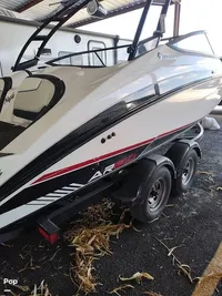 2017 Yamaha Boats AR 210