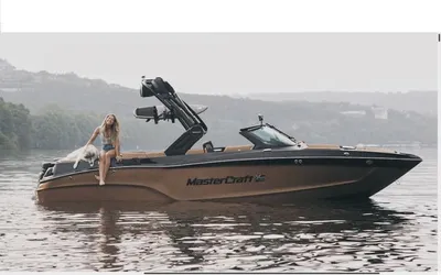 2024 MasterCraft XT23 Ashley Kidd Edition