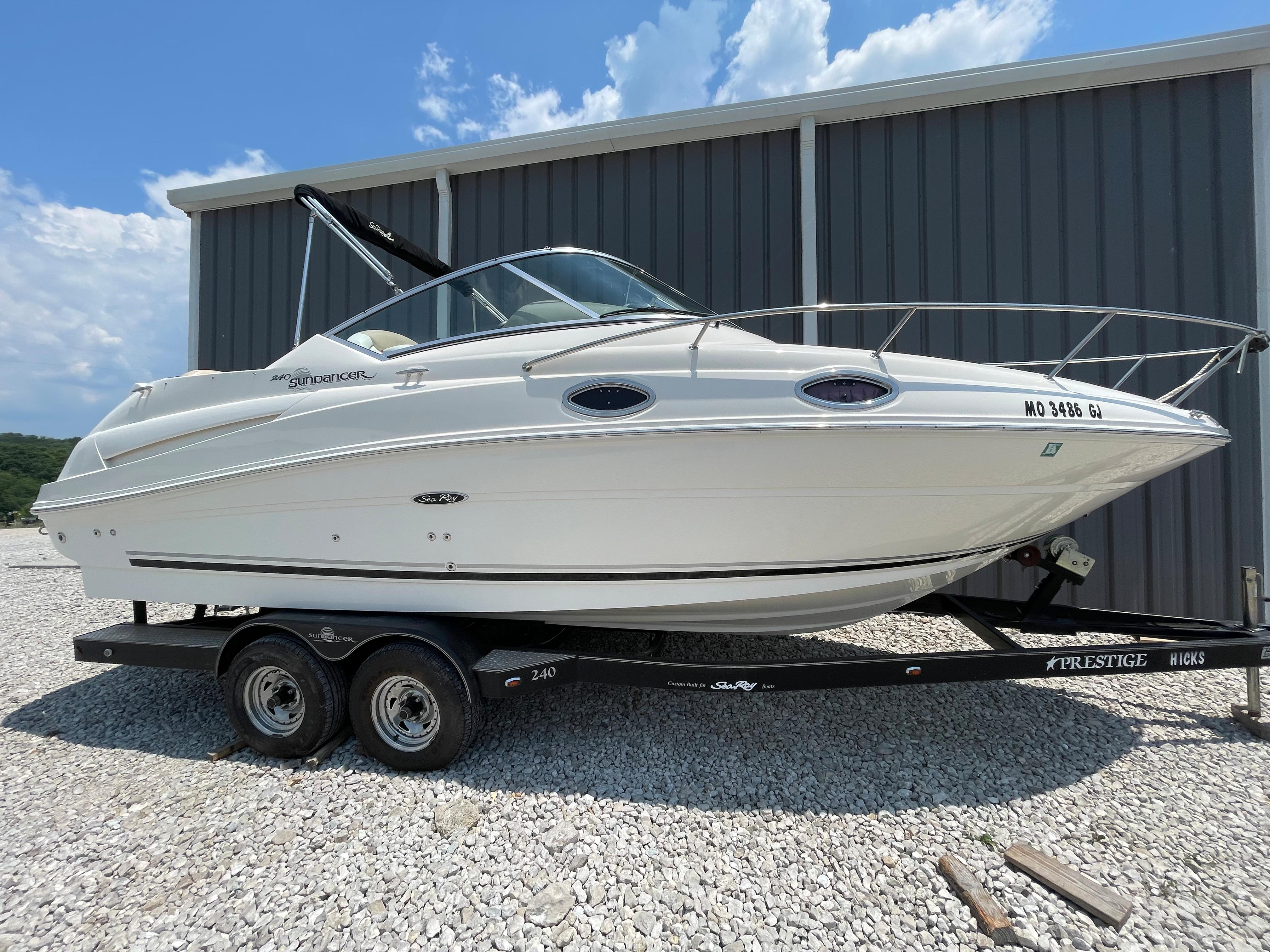 Used 2008 Sea Ray 240 Sundancer, 65616 Branson - Boat Trader