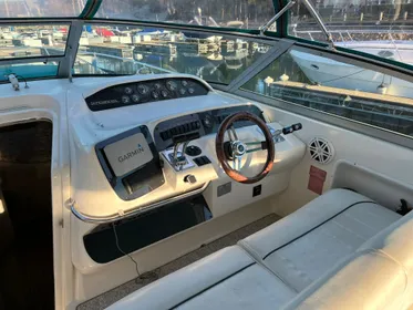 1995 Sea Ray 330 Sundancer