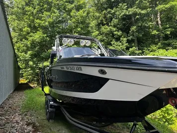 2022 MasterCraft X24