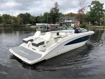 2016 Sea Ray 290 Sundeck