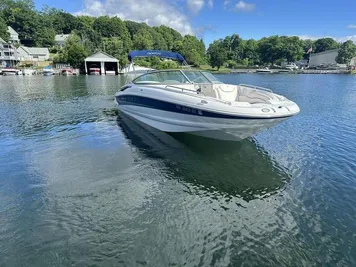 2006 Crownline 240 EX