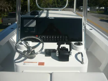 2023 Parker 2500 SE center Console