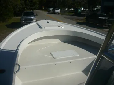 2023 Parker 2500 SE center Console