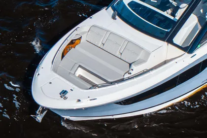 2023 Sea Ray 370 Sundancer