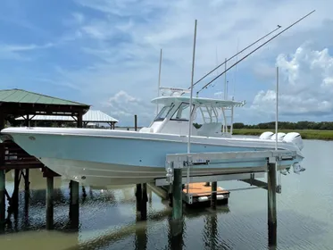 2015 Everglades 355 Center Console