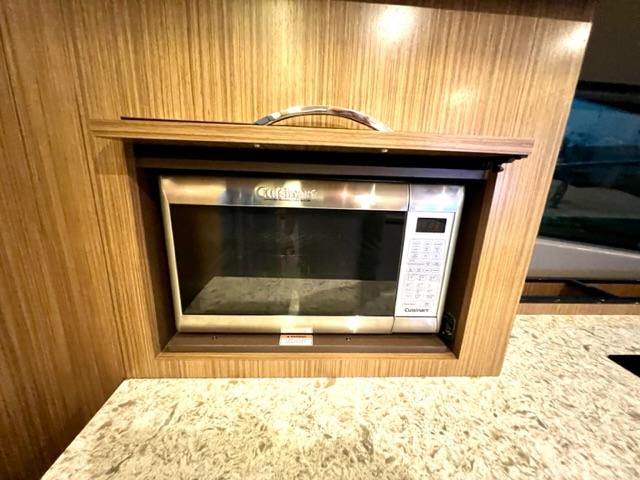 Microwave / Convection Oven 