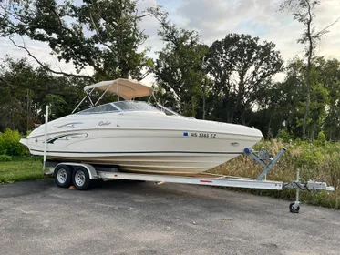 2001 Rinker 232 Captiva Bowrider