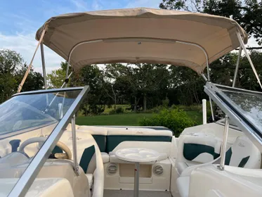 2001 Rinker 232 Captiva Bowrider