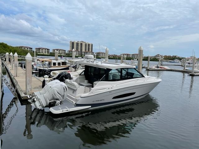 Used 2022 Regal 36 XO, 33611 Tampa - Boat Trader