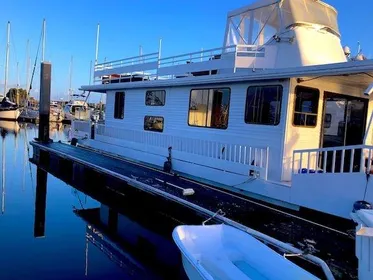 1985 Masterfab Houseboat