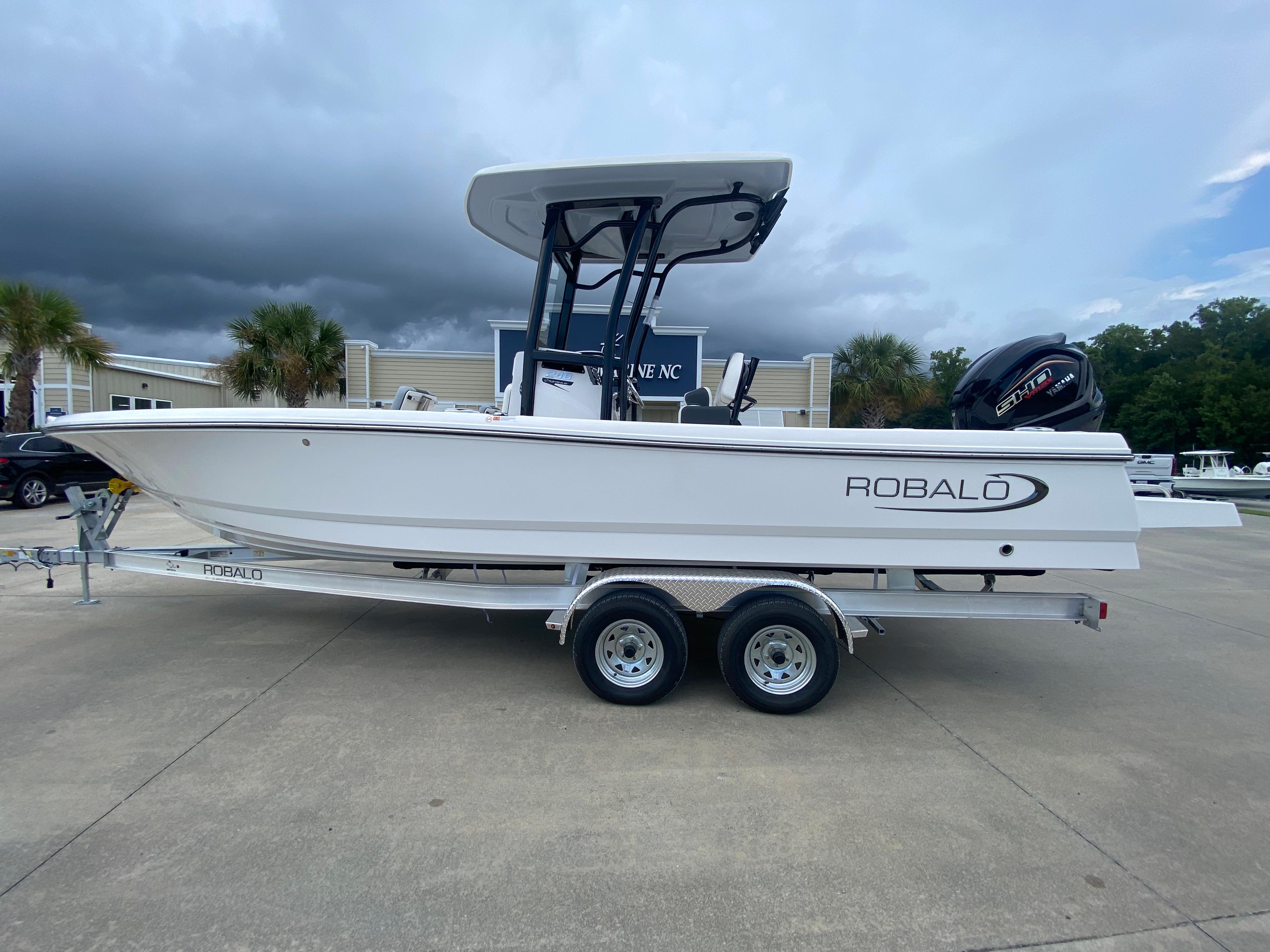 New 2024 Robalo 246 Cayman, 28462 Supply Boat Trader