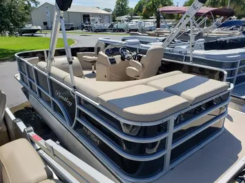 2022 Bentley Pontoons Bentley 200 Fish