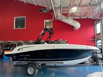 2024 Bayliner VR5