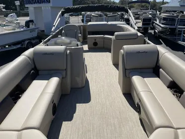 2023 Bentley Pontoons 243 cruise