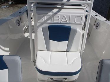 2024 Robalo R200 In stock trailer included Rebate expires 07/