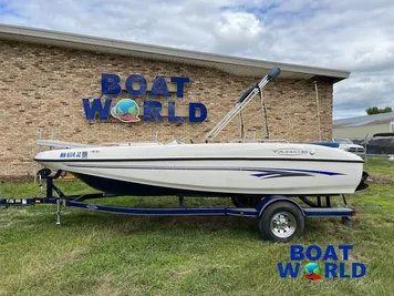 2004 Tahoe 192 Deck Boat