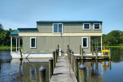 2017 Chesapeake 48 Houseboat