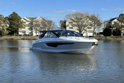 2024 Cruisers Yachts 42 GLS Outboard