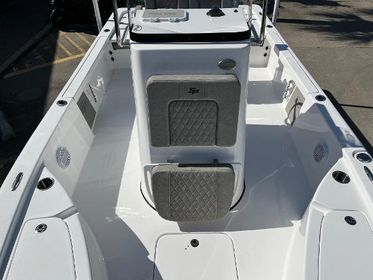 2024 Sea Pro 230 Bay