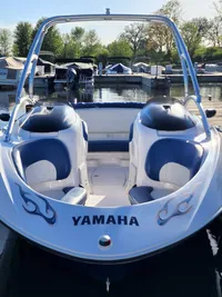 2003 Yamaha Boats AR210