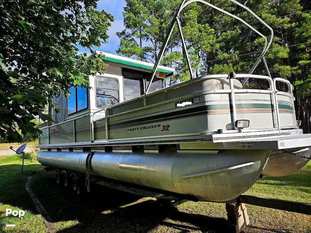 2000 Sun Tracker Party Cruiser for sale in Manson, NC