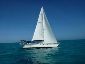 Andando de barco na Flórida com meu tio e tia, pais e marido :) Link para  este combo fofo da  na minha bio! . Boating in Florida with…