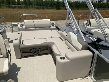 2024 Tahoe Pontoon Boats LTZ - 23 FT Versatile Rear Lounger