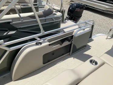 2024 Tahoe Pontoon Boats LTZ - 23 FT Versatile Rear Lounger