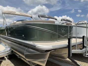 2024 Tahoe Pontoon Boats LTZ - 23 FT Versatile Rear Lounger