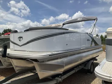 2024 Tahoe Pontoon Boats LTZ - 23 FT Versatile Rear Lounger