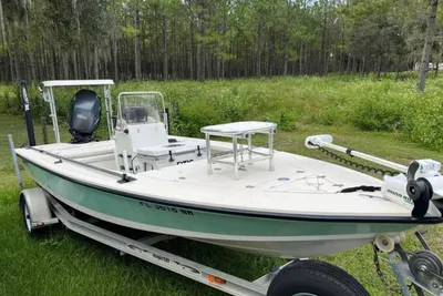 2006 Hewes Redfisher 18