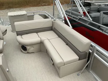 2024 Tahoe Pontoon Boats STX Cruise - 19 FT