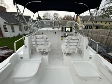 2014 Sea Hunt Victory 225