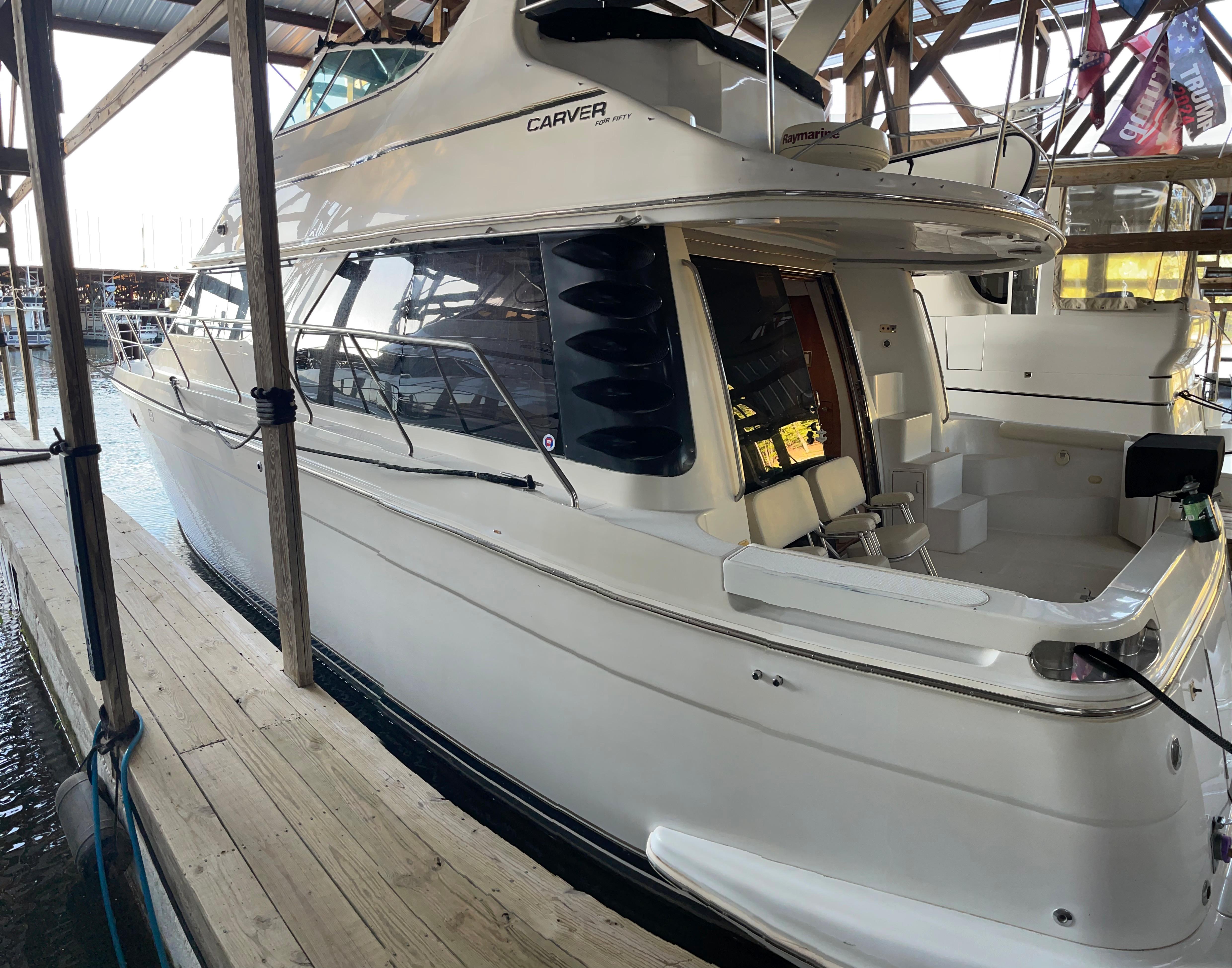 1999 Carver 450 Voyager Pilothouse