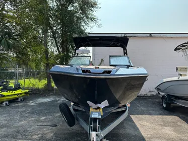 2023 Yamaha Boats 255XD