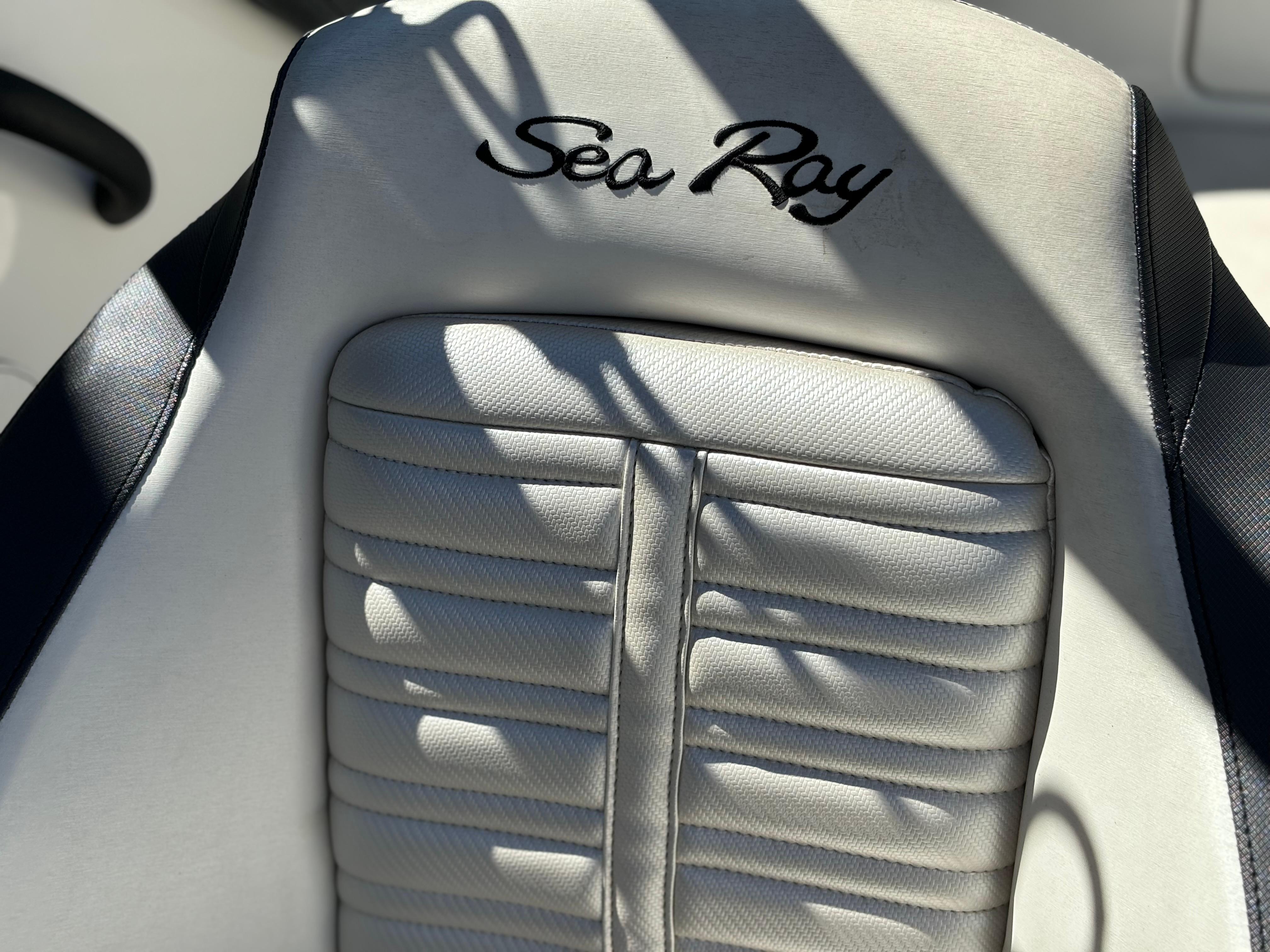 2016 Sea Ray SPX 190