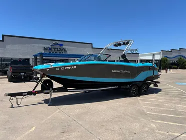 2021 MasterCraft NXT 24