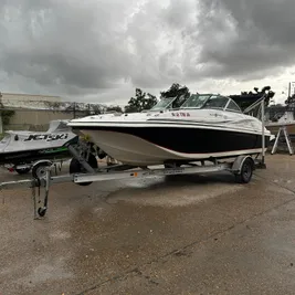 2013 Hurricane SunDeck 187 I/O