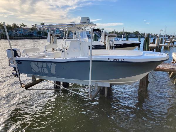 Used 2021 Dusky 252 T, 33487 Boca Raton - Boat Trader