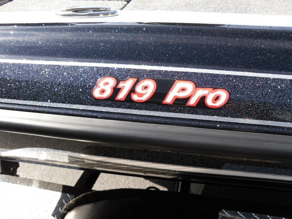 2024 Phoenix 819 Pro