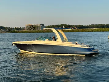 2022 Chris-Craft 28 GT