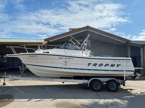 Used 1997 Bayliner 2352 Trophy Walkaround, 78418 Corpus Christi - Boat ...