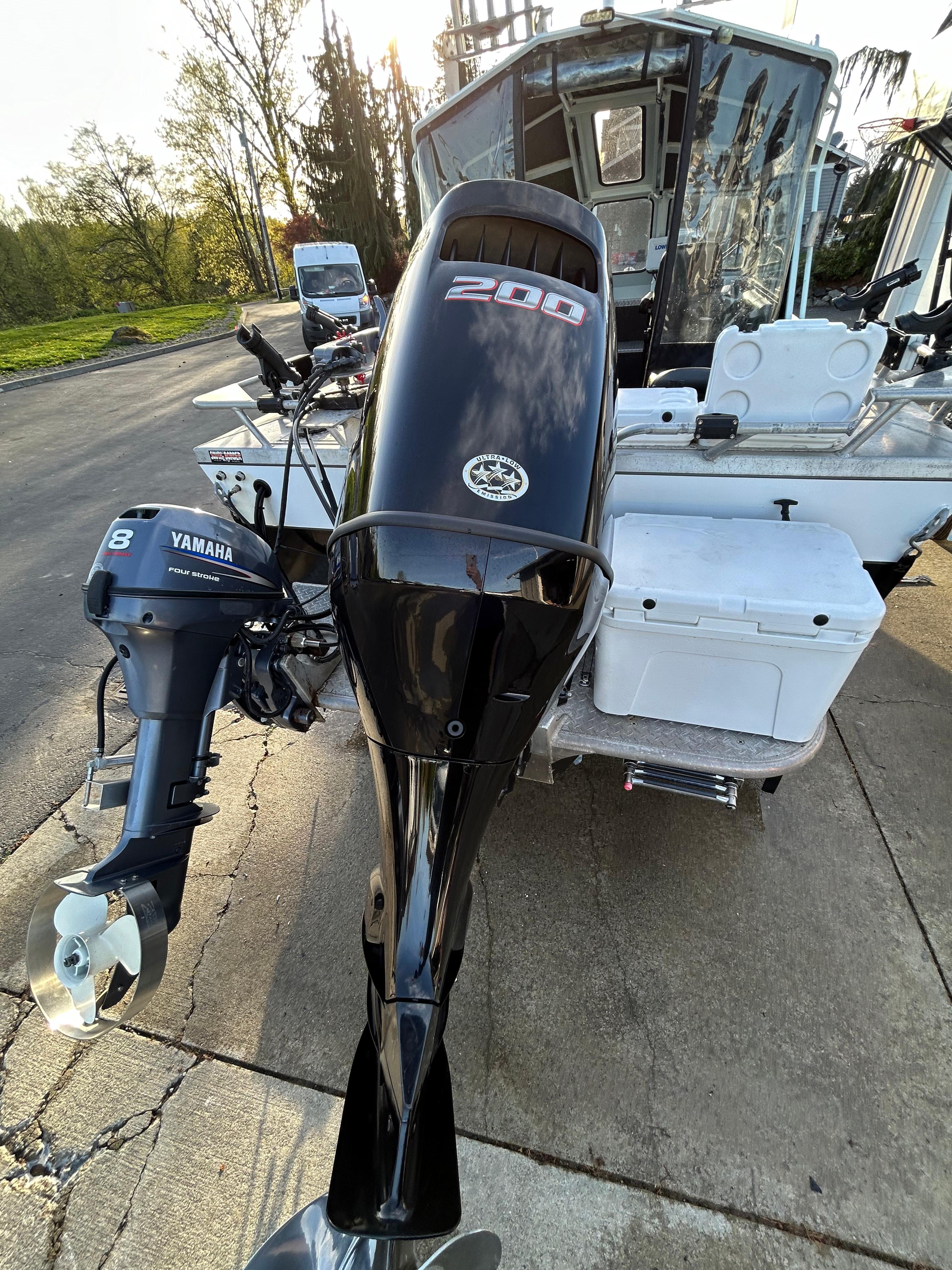 2008 Thunder Jet Luxor Outboard Offshore