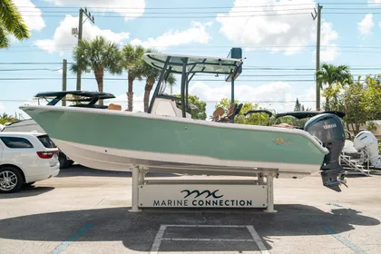 2024 Sea Hunt Ultra 229