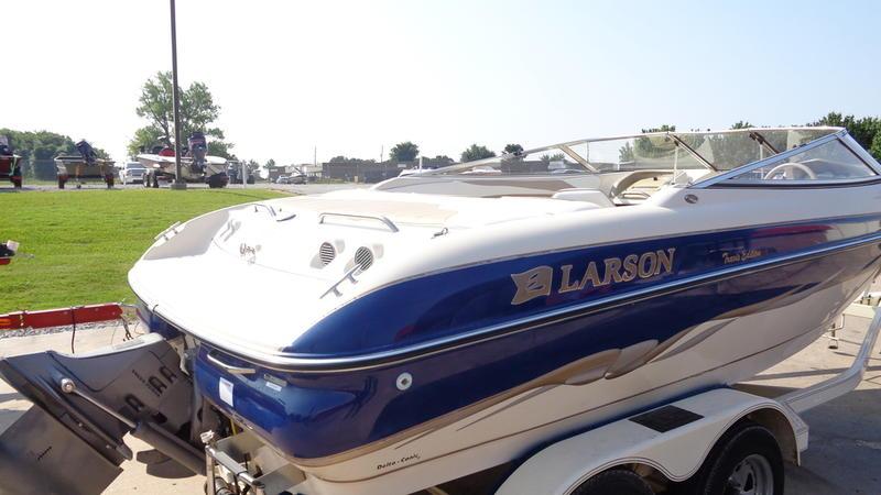 2000 Larson Lxi 206