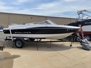 2012 Bayliner 195 Bowrider