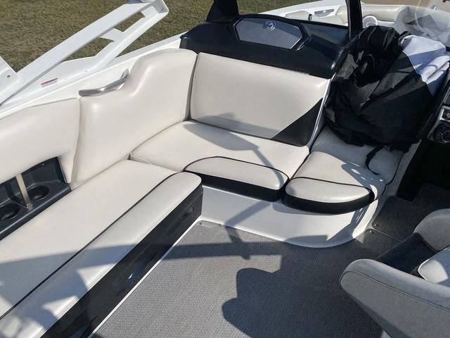 2013 Axis Wake Research A22